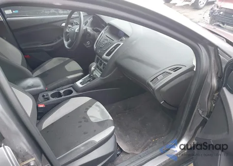 2014 Ford Focus Se из США, поврежденный, VIN 1FADP3K2XEL378187